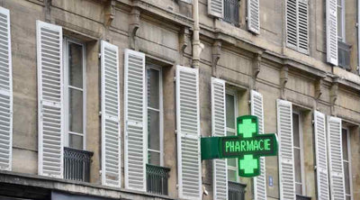 Où est située la Pharmacie pas chère à Paris?